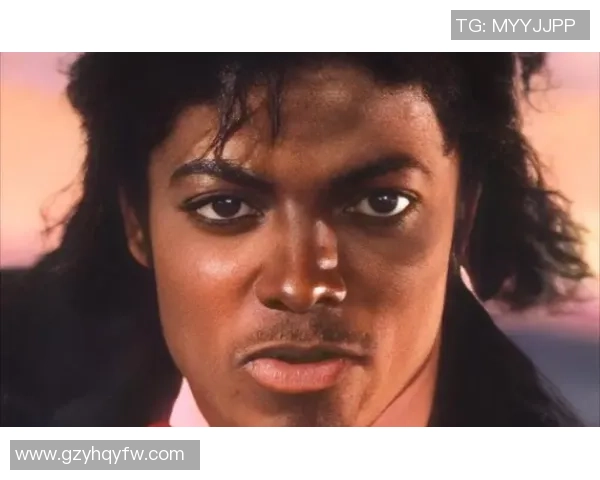 最初的黑人足球明星如何改变了足球历史的进程与影响